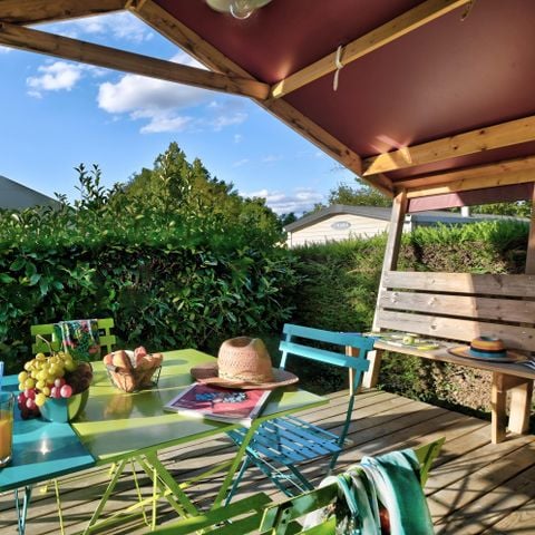 Glamping tent 4 persons - Freeflower Confort 22m² (2 bedrooms) + Covered terrace 5 people