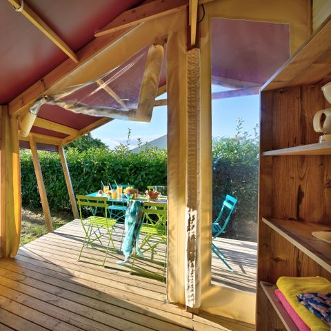 Glampingtent 4 personen - Freeflower Confort 22m² (2 kamers) + Overdekt terras 5 personen