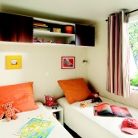 Stacaravan 6 personen -  Stacaravan Confort 31m² (3 kamers) + overdekt terras + TV 6 pers