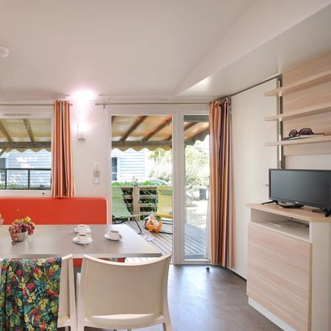 Mobilheim 6 Personen -  Mobilheim Confort 31m² (3 Zimmer) + überdachte Terrasse + TV 6 Pers.