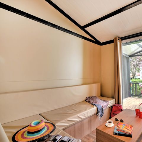 CHALET 6 personnes - Chalet Confort 35m² (3 chambres) + terrasse couverte + TV 6 pers