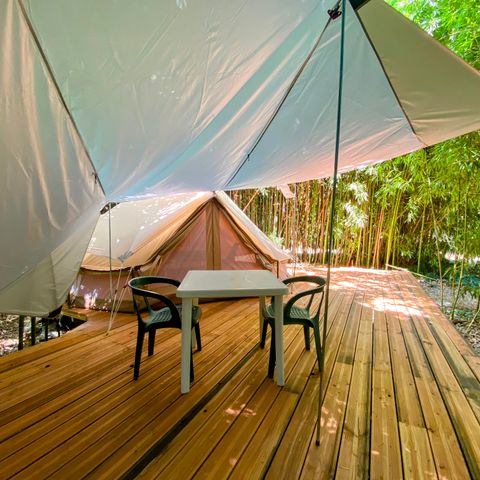 Tente en toile et en bois 3 personnes - Lodge toilé dans les bambous