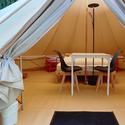 Tente en toile et en bois 3 personnes - Lodge toilé dans les bambous