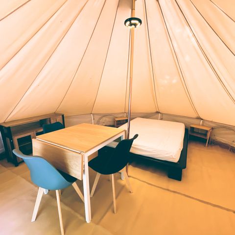 Tente en toile et en bois 4 personnes - Lodge toilé dans les bambous