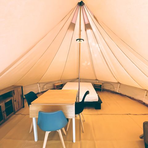 Tente en toile et en bois 4 personnes - Lodge toilé dans les bambous