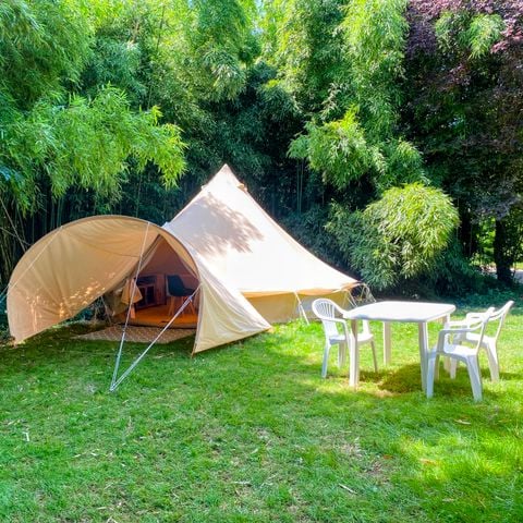 Tente en toile et en bois 4 personnes - Lodge toilé dans les bambous