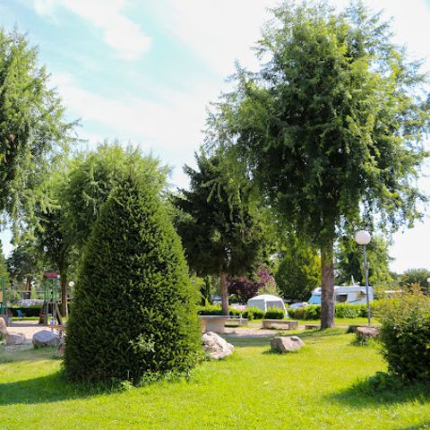 PLOT - Package for 2 persons - caravan or motorhome