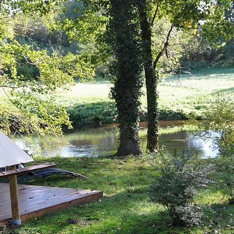 Canvas and wooden tent 4 persons - AMAZON RIVERBANK
