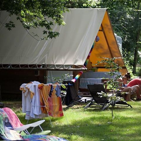 Canvas and wooden tent 4 persons - Amazon (no sanitary facilities)