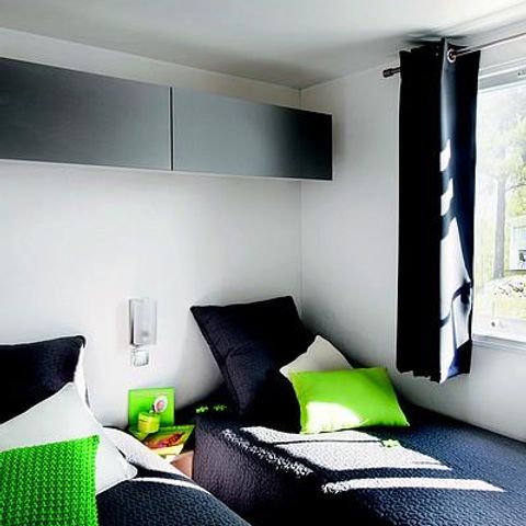 Stacaravan 6 personen - Stacaravan Le Platane (3 slaapkamers) + groot terras + TV