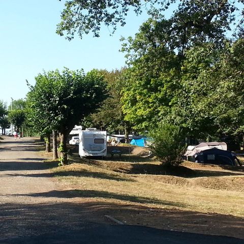 Kampeerplaats - Wandelpakket (1 persoon, 1 tent, geen elektriciteit)