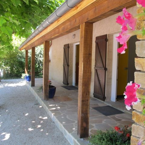 STAANPLAATS - Standaard - Zicht op de rivier - Op de plattegrond van de camping van 26 tot 49