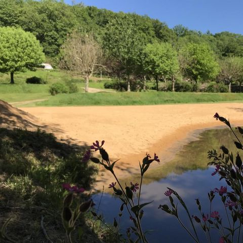 PLOT - Standard - River view - On campsite map from 26 to 49