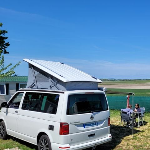 Pitch - Nature package (1 tent, caravan or camper / 1 car)