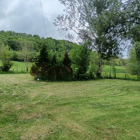 EMPLACEMENT - emplacement nu haute saison