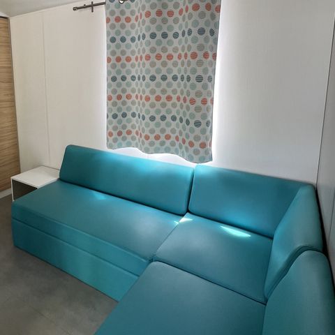 Mobile home 6 persons - Mobile-home | Comfort XL | 3 Bedrooms | 6 Pers. | Uncovered raised terrace | 2 bathrooms | TV