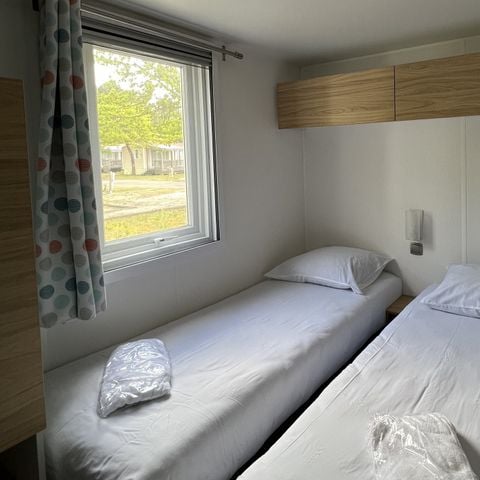 BUNGALOW 6 personnes - Comfort XL | 3 Ch. | 6 Pers. | Terrasse surélevée non couverte | 2 SDB | TV