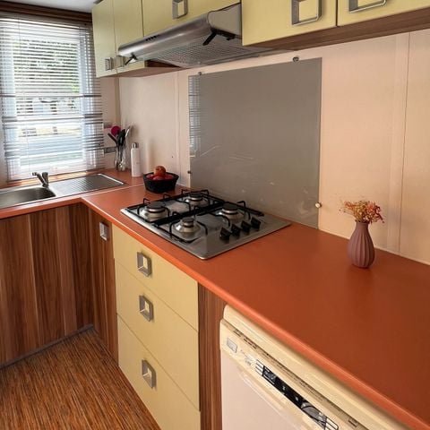 BUNGALOW 5 personnes - Classic XL | 2 Ch. | 4/5 Pers. | Terrasse surélevée | 2 SDB | TV