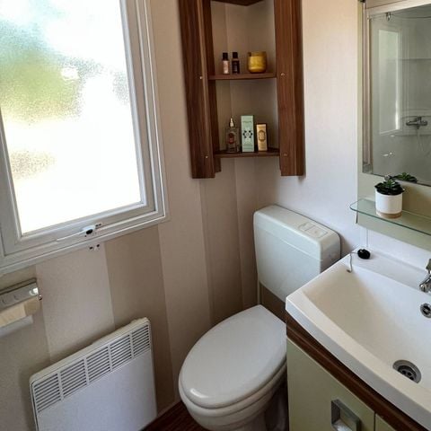 Stacaravan 4 personen - Klassiek | 2 slaapkamers | 4 pers | Verhoogd terras | 2 badkamers | TV