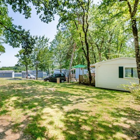 PLOT - Pitch | Cosy | Tent | Vehicle -7m | <100m² | Electricity | Water