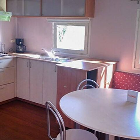 BUNGALOW 4 personnes - Mobil-home | Classic | 2 Ch. | 4 Pers. | Terrasse simple | Clim.