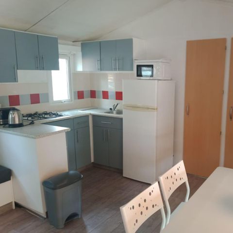 BUNGALOW 6 personnes - Mobilhome Standard 22-28m² - 2 chambres - terrasse couverte + TV* 4/6 pers