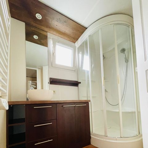 CASA MOBILE 6 persone - Confort 22-28m² - 2 camere da letto - terrazza coperta + TV* (in francese)