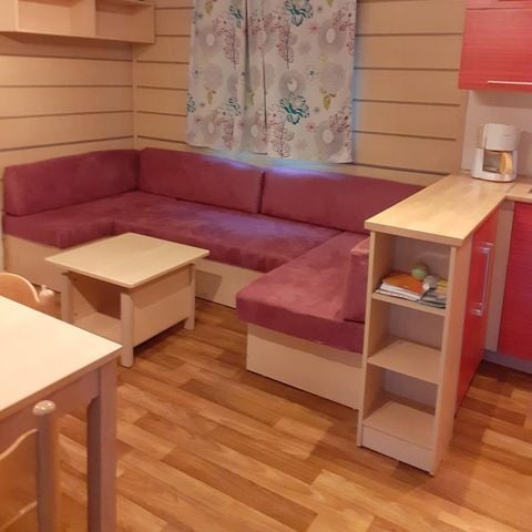 MOBILHOME 8 personnes - Standard 24-34m² - 3 chambres - terrasse couverte + TV