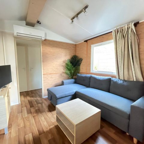 Stacaravan 8 personen - Mobilhome Premium 30-40m² - 3 kamers + TV + Overdekt terras & Bedlinnenpakket aanwezig* 6/8 pers