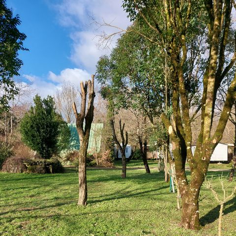 PIAZZOLA - Piazzola nuda con 1 veicolo + 1 attrezzatura