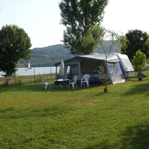 Pitch - Privilege package, by the river with 6A electricity