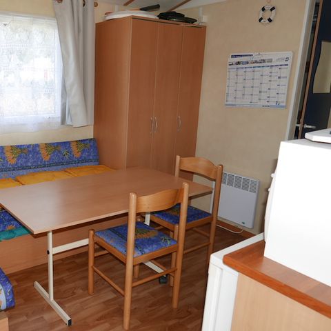 MOBILHOME 4 personas - 2 habitaciones + 10 años