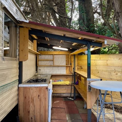Mobile home 8 persons - Atypical mobile home (JF 02) - 4 bedrooms - 2 bathrooms - Equipped summer kitchen for 8 people