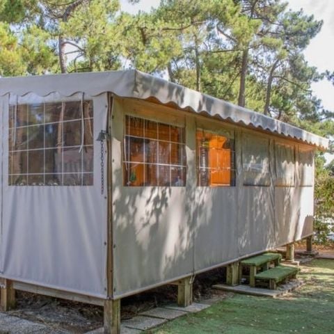 MOBILE HOME 4 people - MARQUISES**** sleeps 4