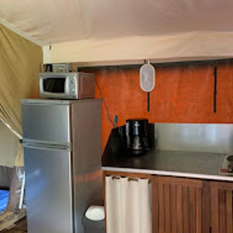 BUNGALOW TOILÉ 6 personnes - Bungalow toilé 6 personnes