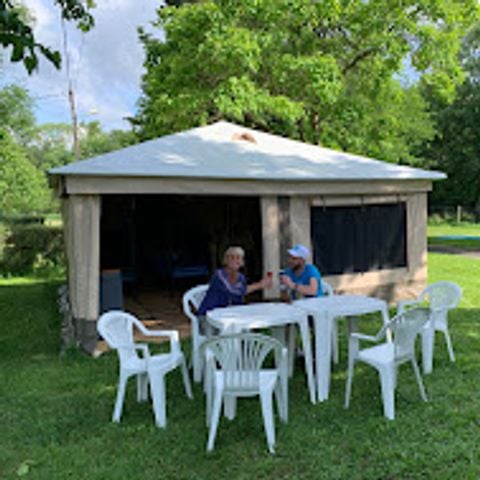 BUNGALOW TOILÉ 6 personnes - Bungalow toilé 6 personnes