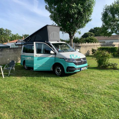 PARCELA - Paquete para 2 pers. sin electricidad, soleado y no delimitado
