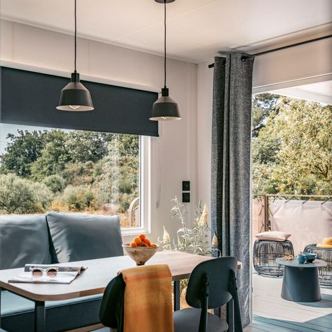 Mobilheim 5 Personen - LOGGIA 5 Pers. 27.5m2,überdachte Terrasse, Klimaanlage