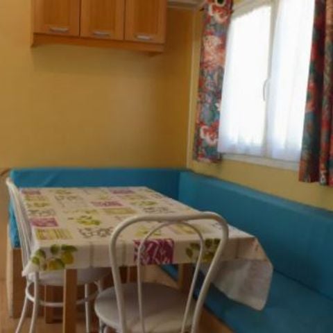 Stacaravan 4 personen - le Chamoix 2 kamers / Aankomst en vertrek op ZONDAG in juli en augustus