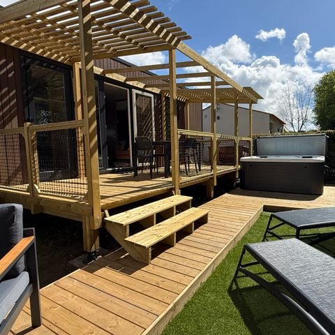 MOBILHOME 4 personnes - Luxe SPA climatisé - 2 chambres - 2 salles de bain - 2 WC (année 2025)