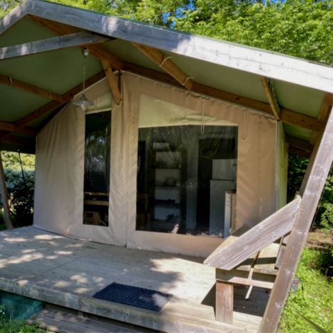 Canvas and wooden tent 4 persons - Lodge tent - without sanitary facilities