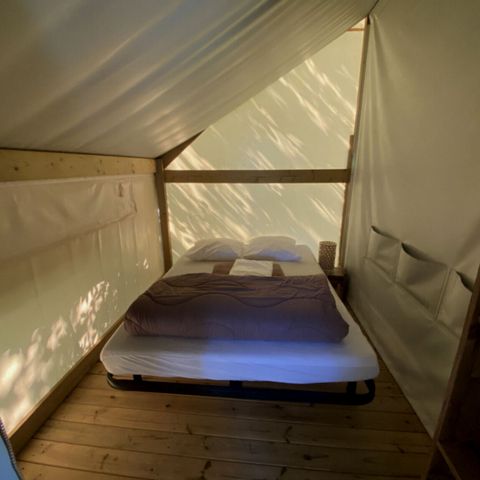 Canvas and wooden tent 4 persons - Lodge tent - without sanitary facilities