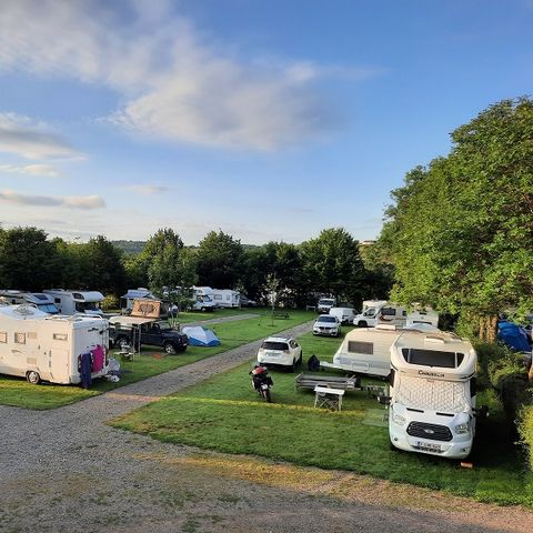 STAANPLAATS - Pakket 1 caravan of 1 camper L Sup. 6m