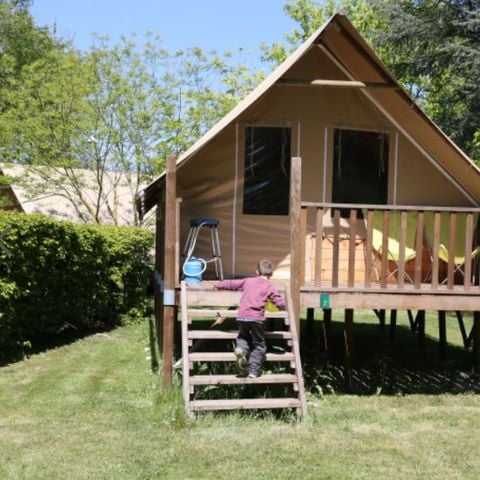 TENDA IN TELA E LEGNO 4 persone - (senza servizi igienici)