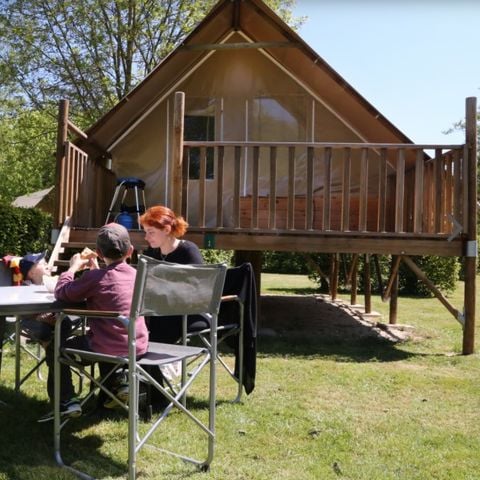 TENDA IN TELA E LEGNO 4 persone - (senza servizi igienici)