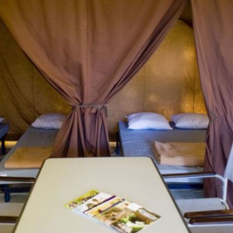 CANVAS AND WOOD TENT 5 people - (without sanitary facilities)