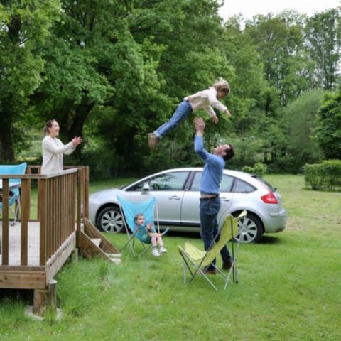 HÉBERGEMENT INSOLITE 4 personnes - (sans sanitaires)