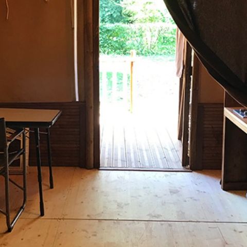 CANVAS AND WOOD TENT 2 people - PMR (without sanitary facilities)