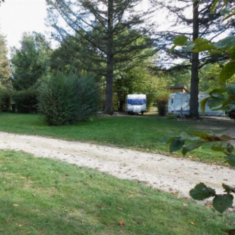 EMPLACEMENT - Tarif Nuitée