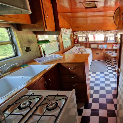 SISTEMAZION ATIPICHE 2 persone - AUTENTICO CARAVAN AMERICANO degli anni '50